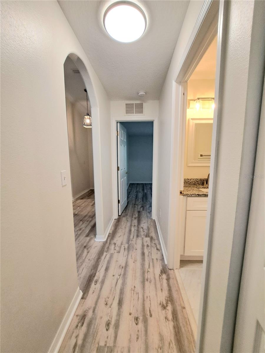 Image 12 of 30 For 10 Lincoln Place