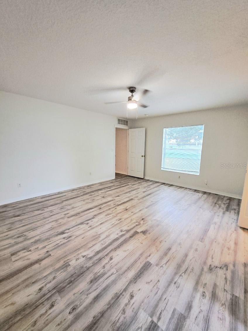 Image 13 of 30 For 10 Lincoln Place