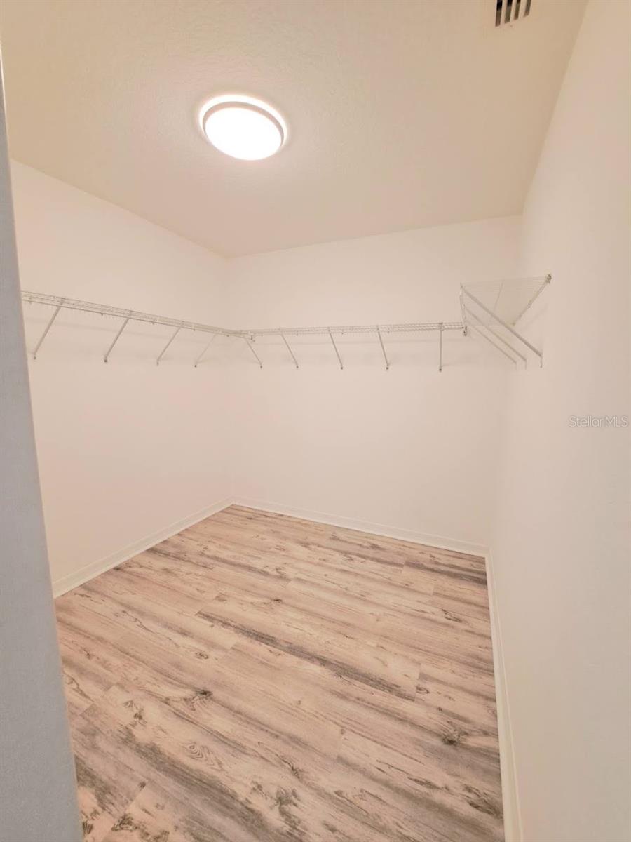 Image 17 of 30 For 10 Lincoln Place