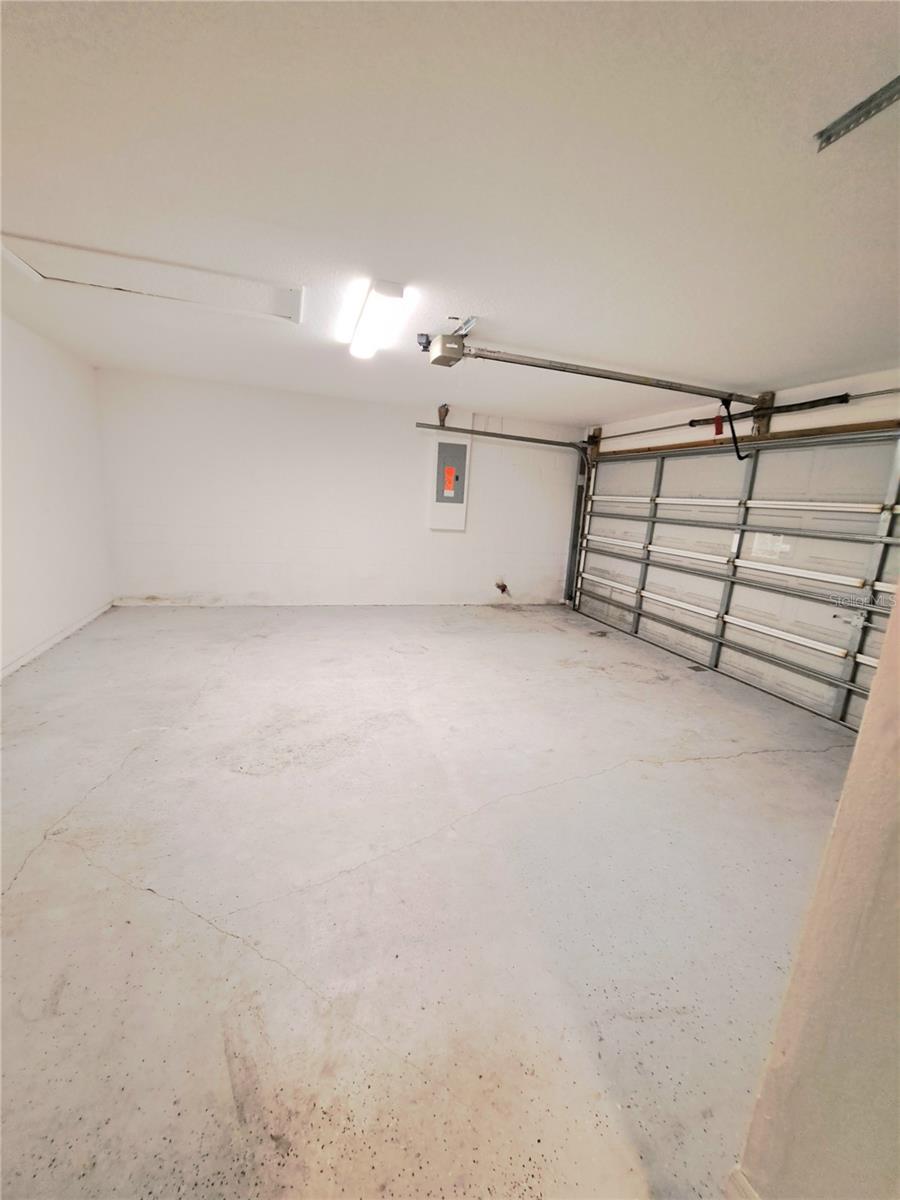 Image 27 of 30 For 10 Lincoln Place