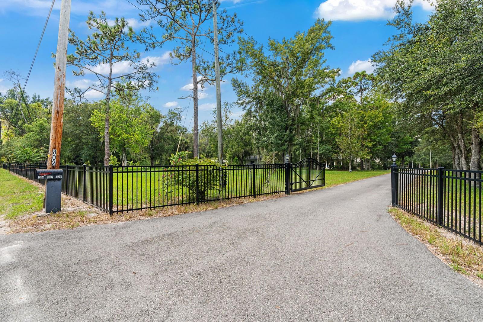 Image 16 of 60 For 802 Hamilton Drive