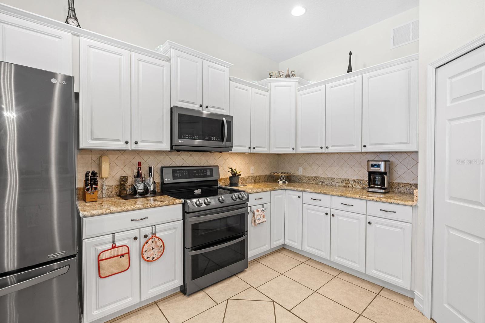 Image 37 of 60 For 802 Hamilton Drive