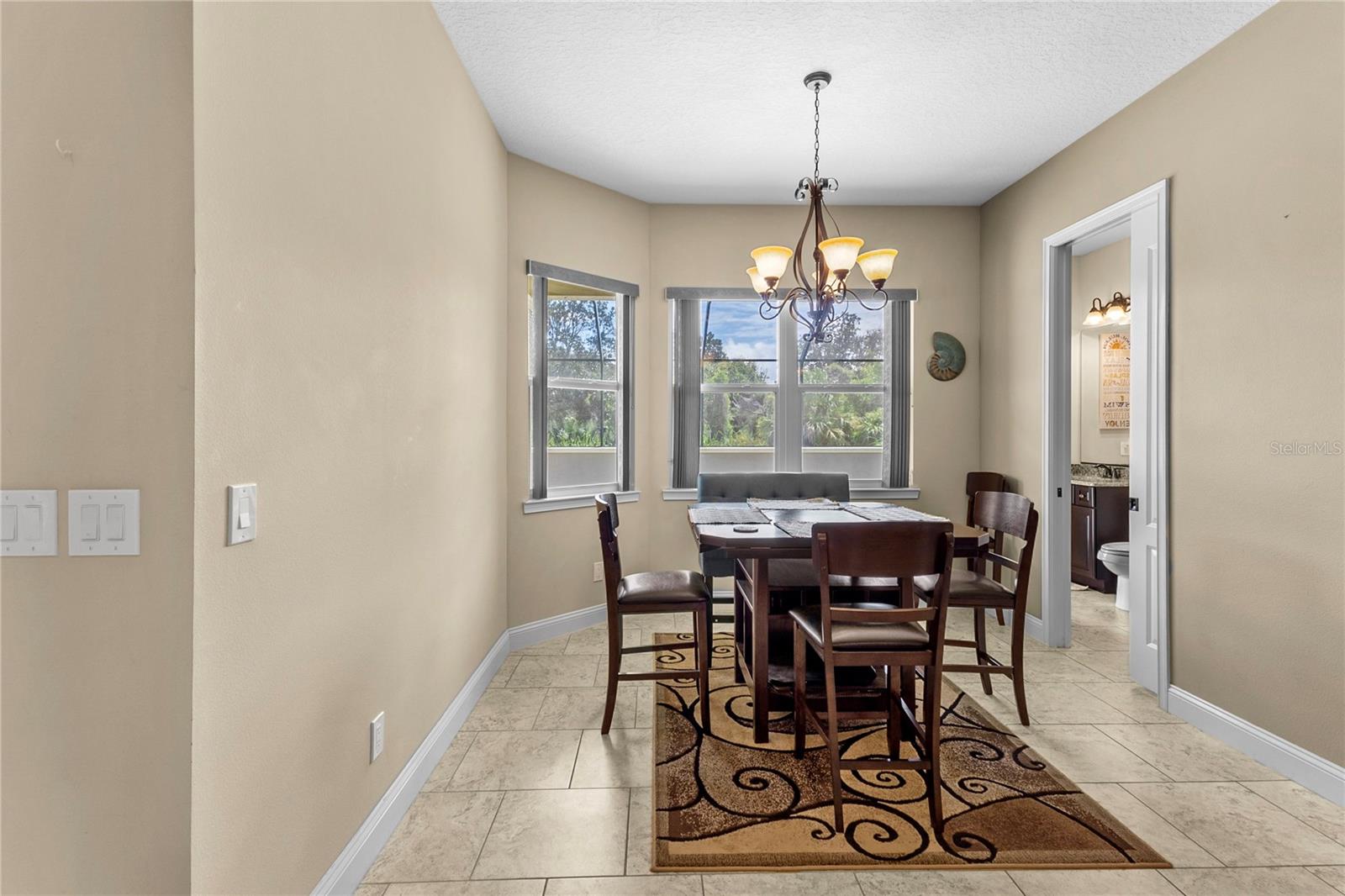 Image 10 of 50 For 3715 John Anderson Drive