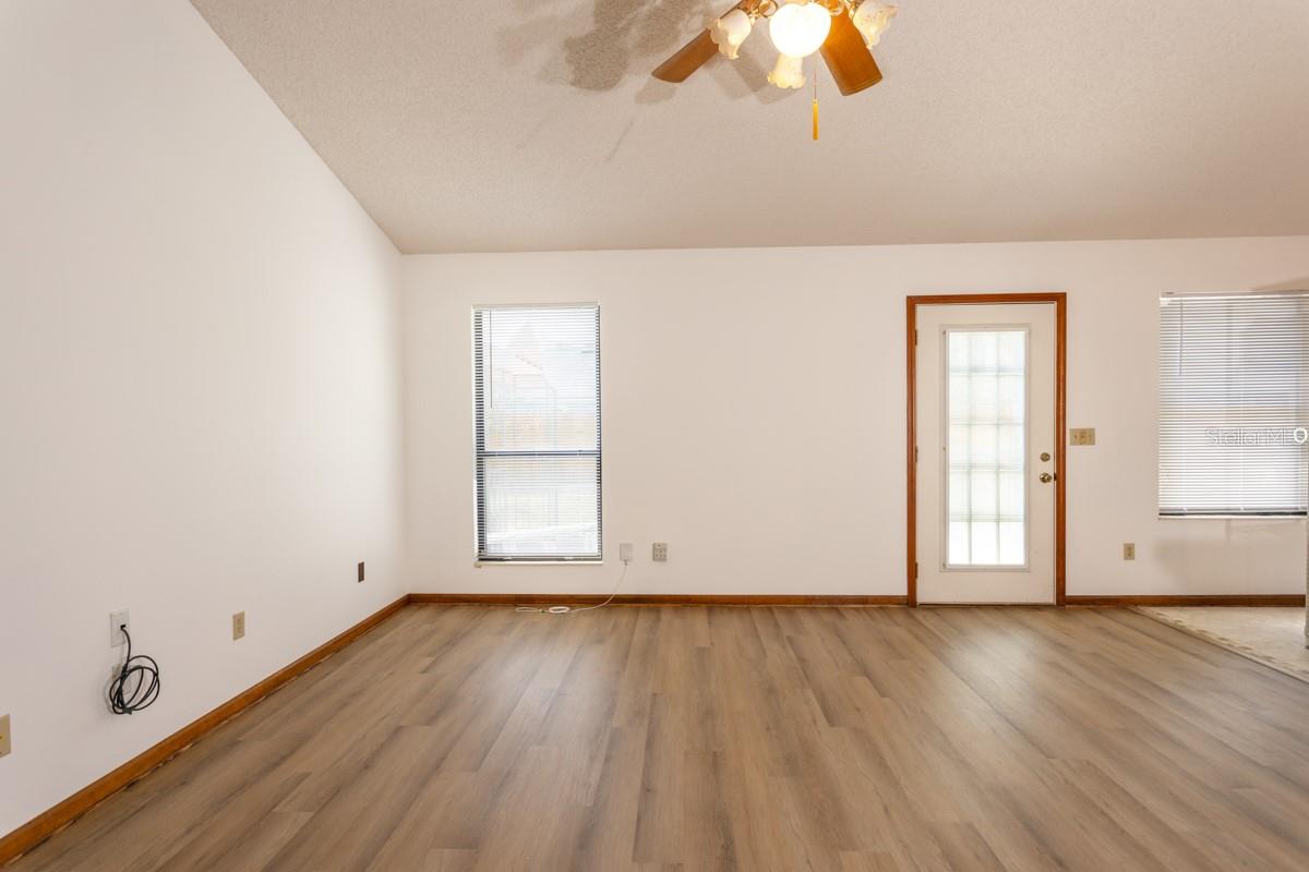 Image 12 of 48 For 14180 Hampton Fallas Drive N