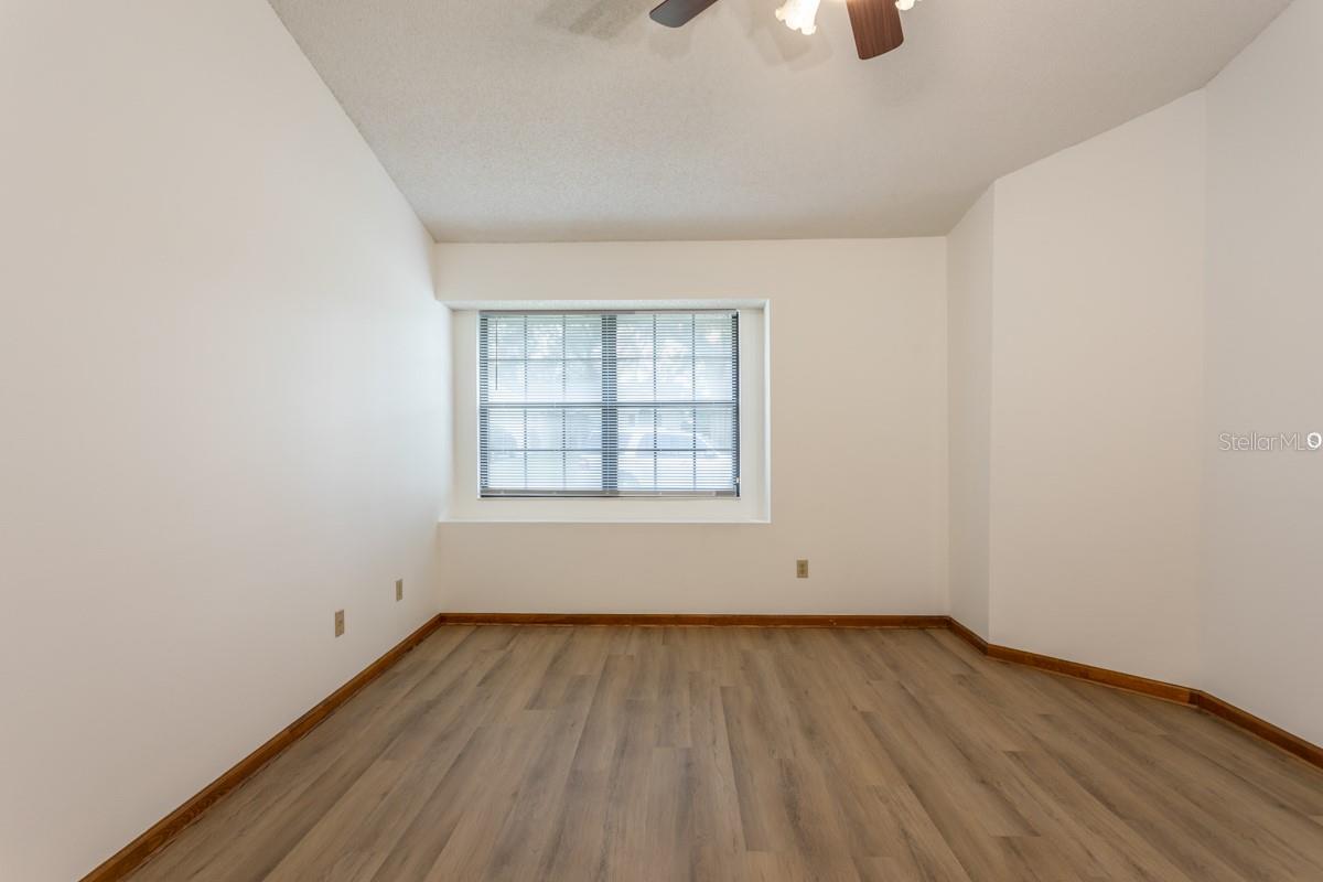 Image 16 of 48 For 14180 Hampton Fallas Drive N