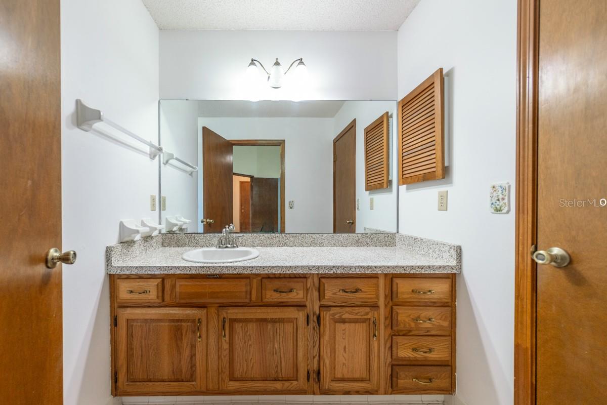 Image 18 of 48 For 14180 Hampton Fallas Drive N