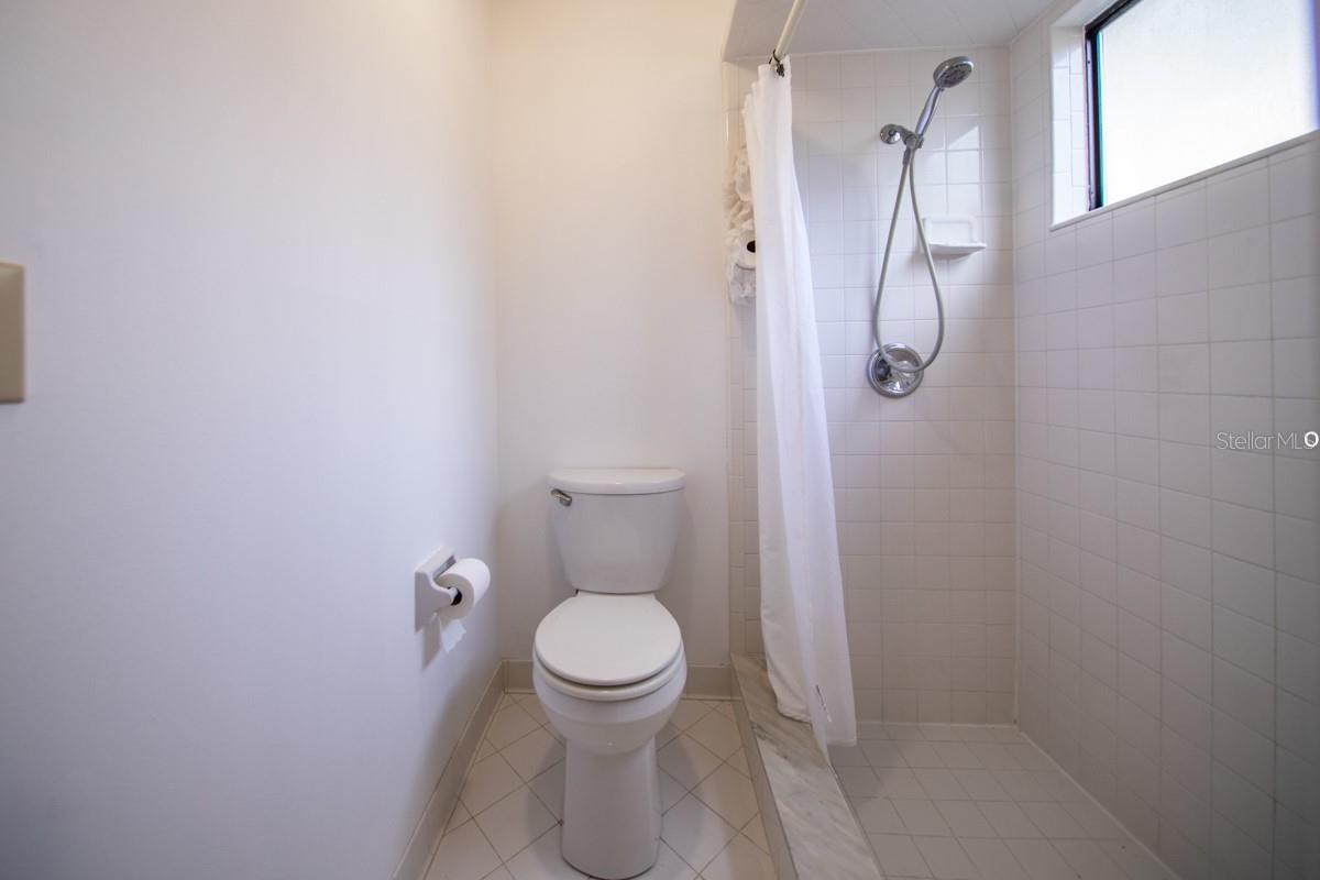 Image 19 of 48 For 14180 Hampton Fallas Drive N