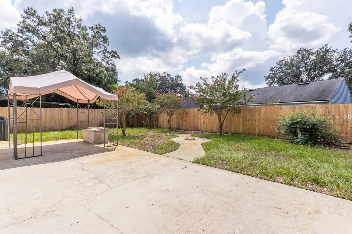 Image 29 of 48 For 14180 Hampton Fallas Drive N