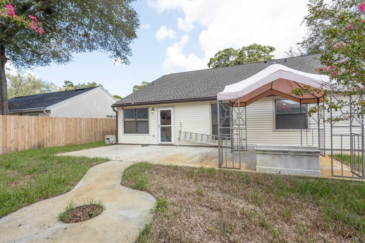 Image 32 of 48 For 14180 Hampton Fallas Drive N