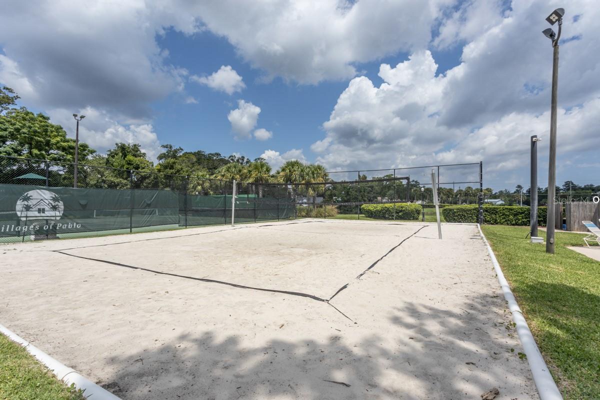 Image 43 of 48 For 14180 Hampton Fallas Drive N