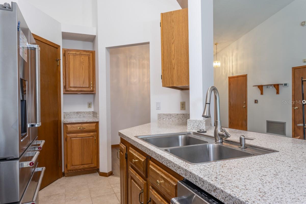 Image 8 of 48 For 14180 Hampton Fallas Drive N