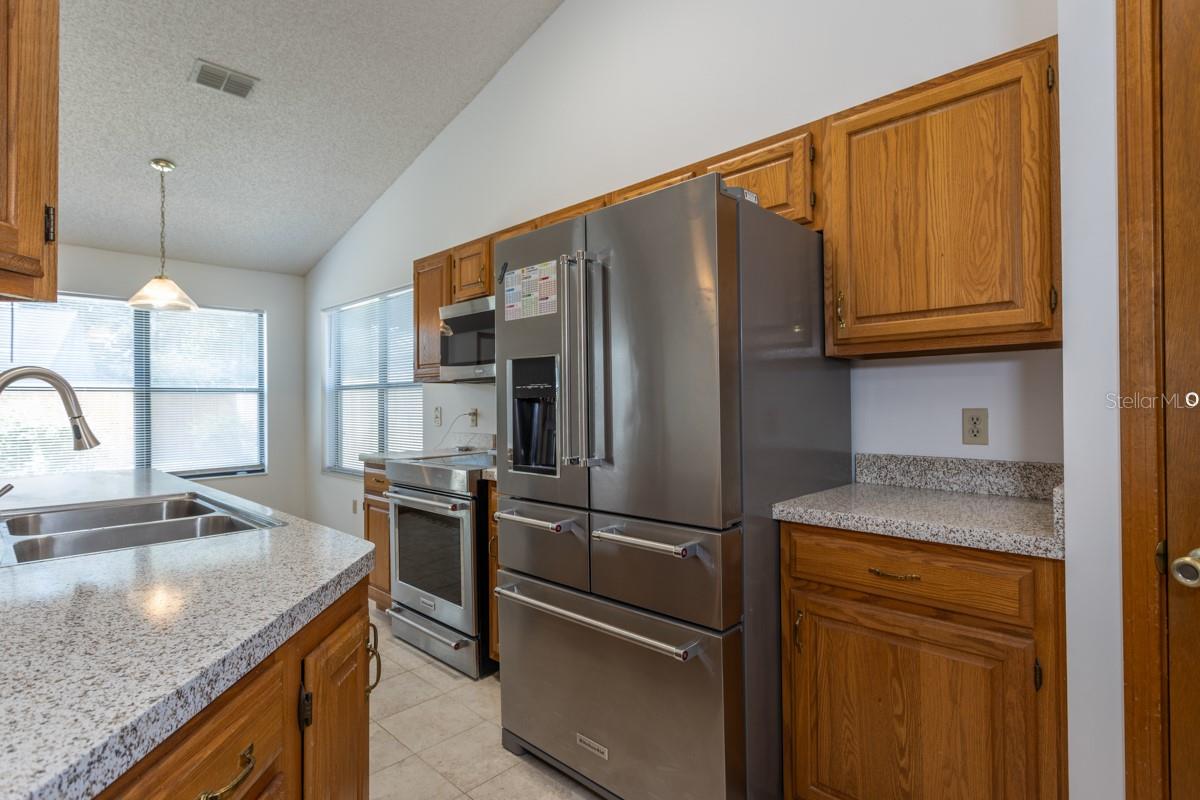 Image 9 of 48 For 14180 Hampton Fallas Drive N