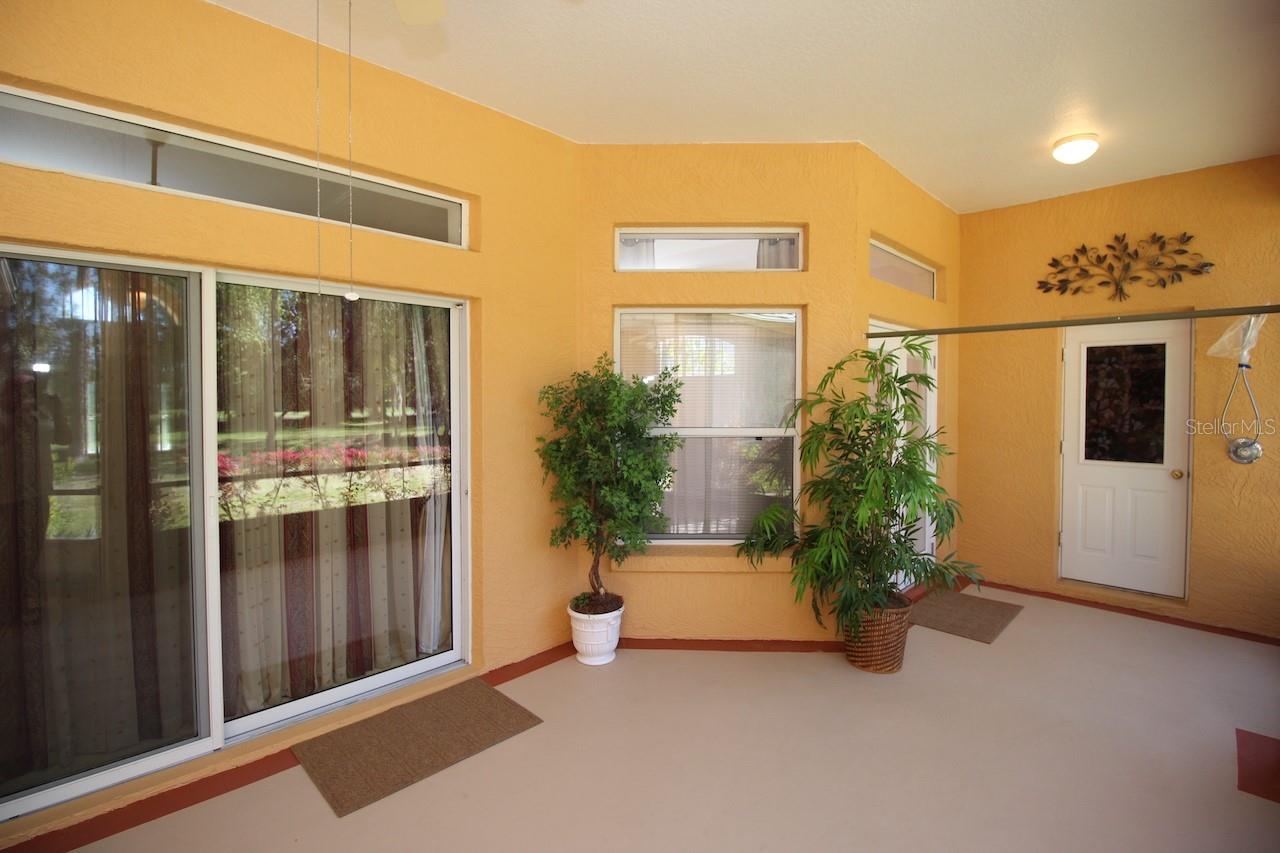 Image 31 of 40 For 6 Ellsworth Drive