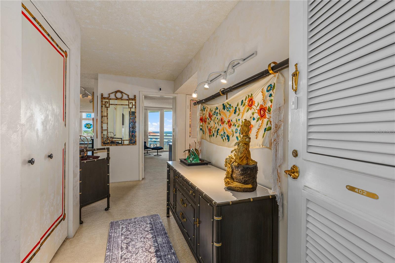 Image 4 of 49 For 395 Atlantic Avenue 402