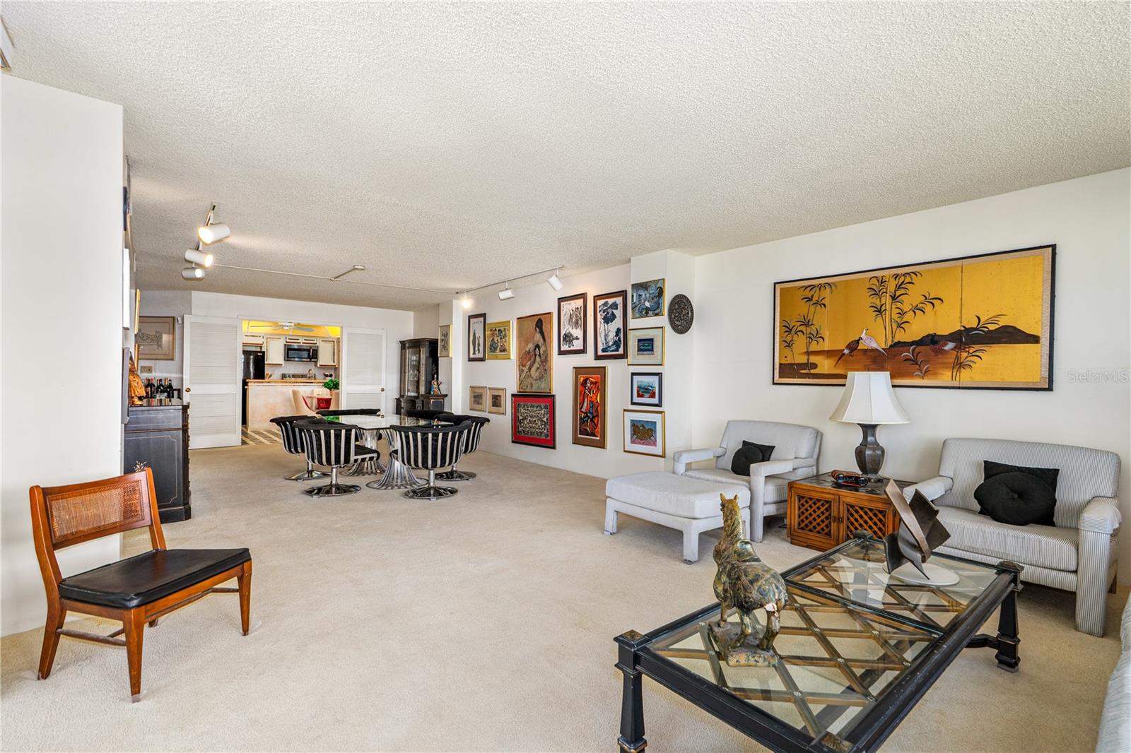 Image 9 of 49 For 395 Atlantic Avenue 402