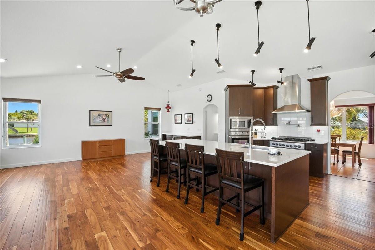Image 10 of 51 For 39 Cottonwood Court
