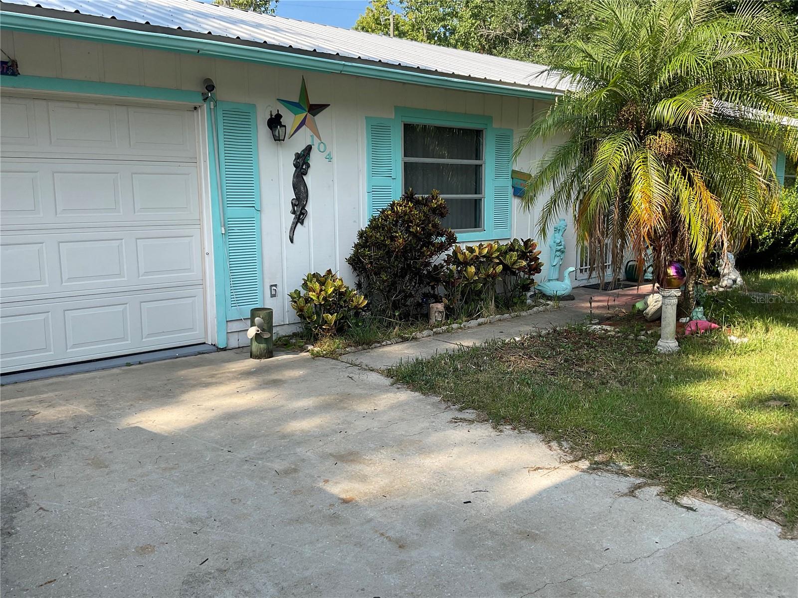 Image 12 of 43 For 104 Ludwig Avenue