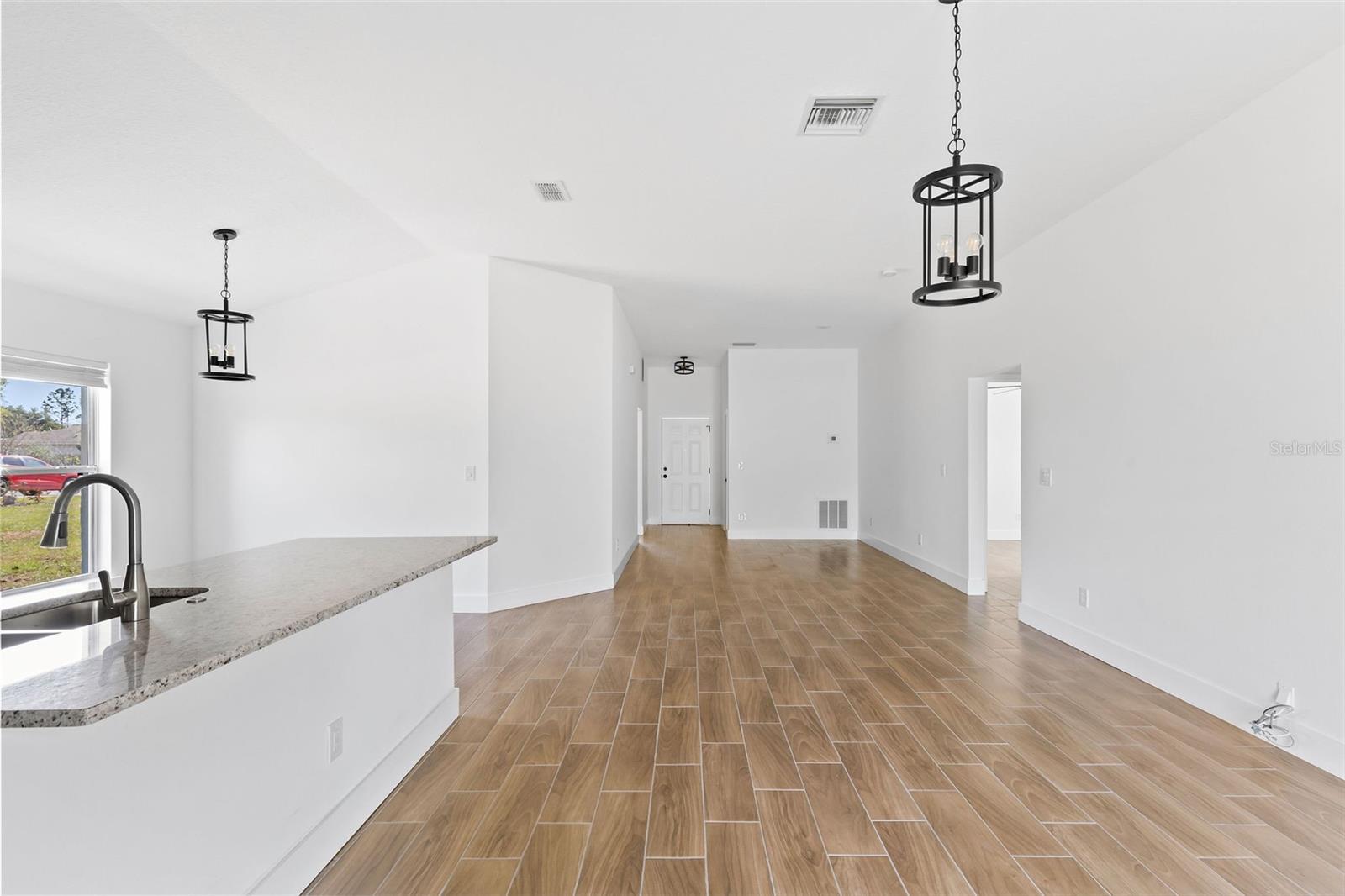 Image 10 of 34 For 21 Rockefeller Drive