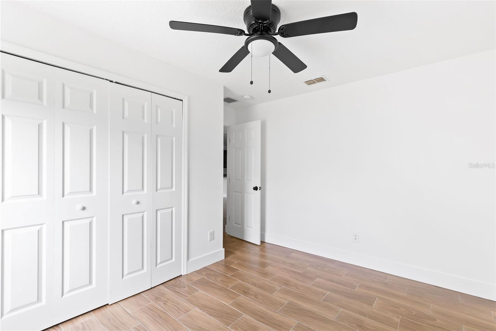 Image 16 of 34 For 21 Rockefeller Drive