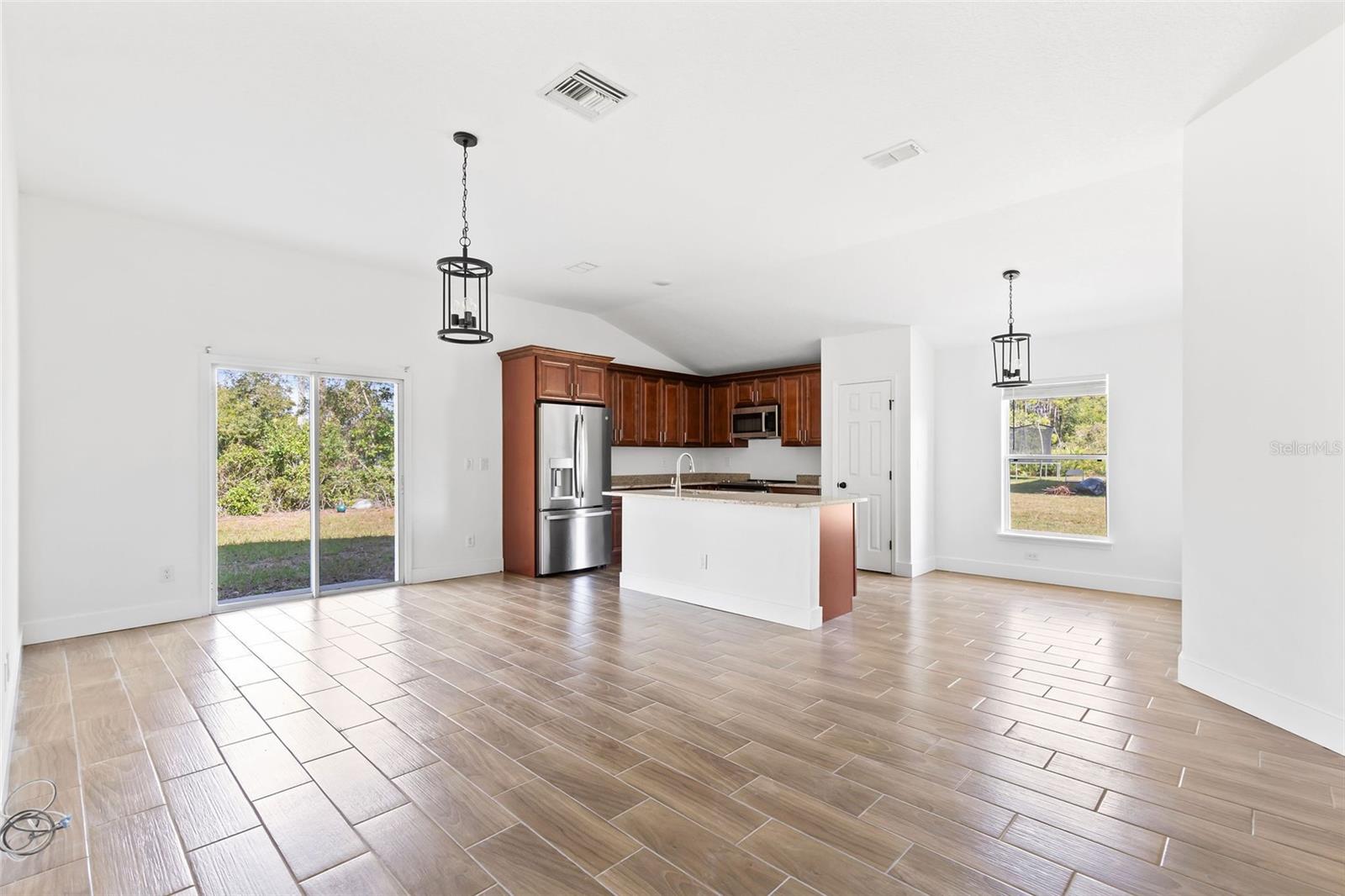 Image 17 of 34 For 21 Rockefeller Drive