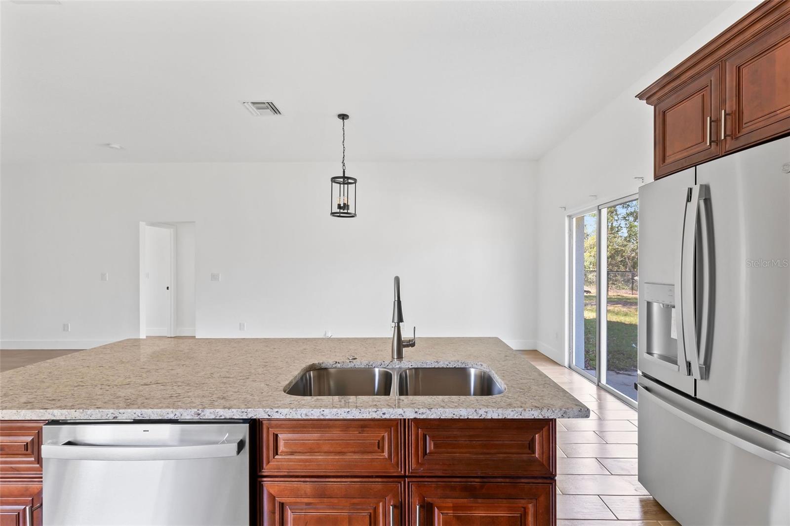 Image 7 of 34 For 21 Rockefeller Drive