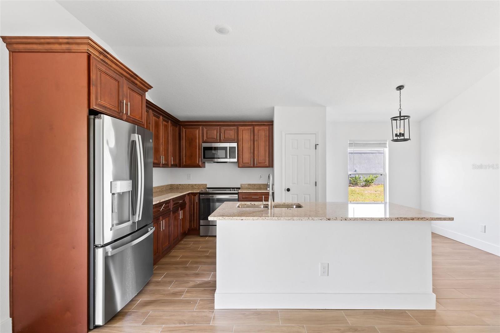 Image 9 of 34 For 21 Rockefeller Drive