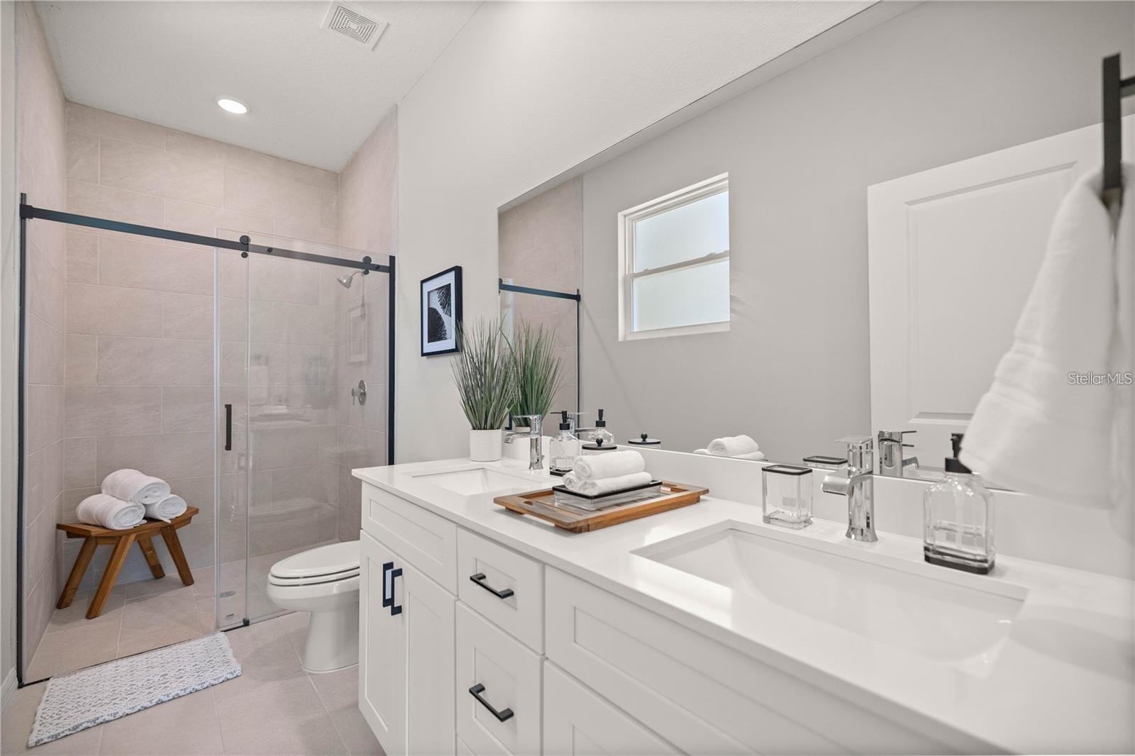 Listing photo id 5 for 4 Serra Court