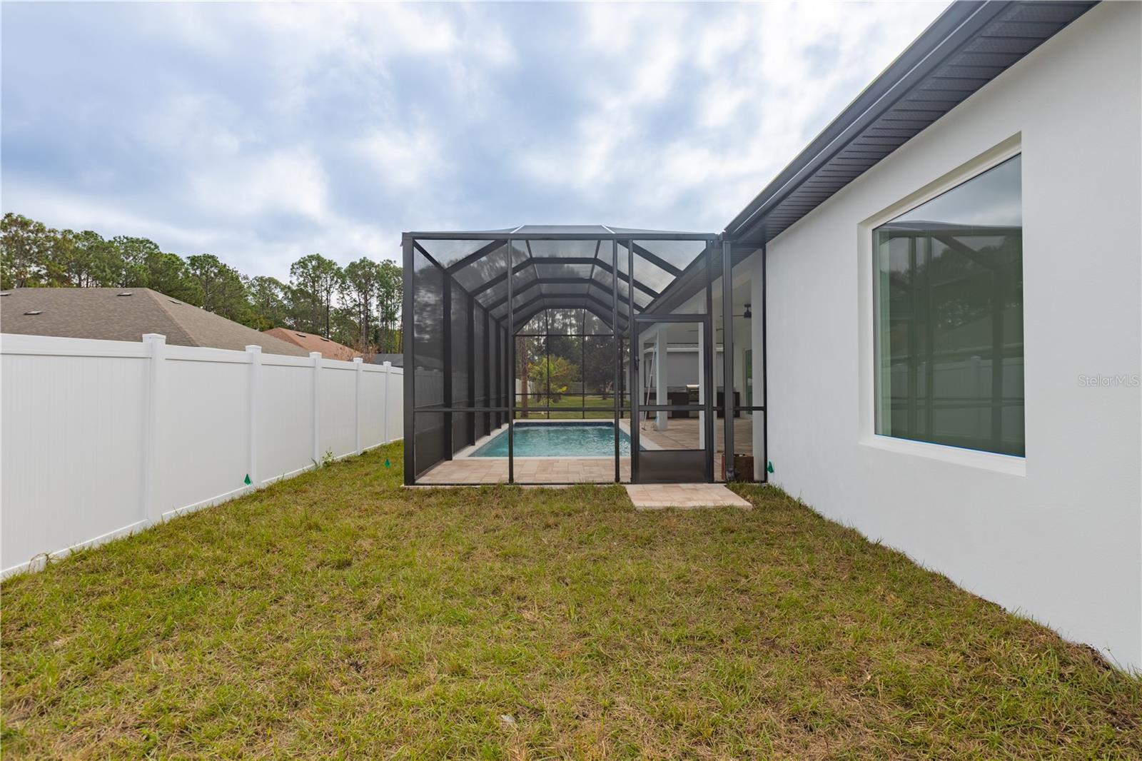 Image 43 of 50 For 9 Edison Lane