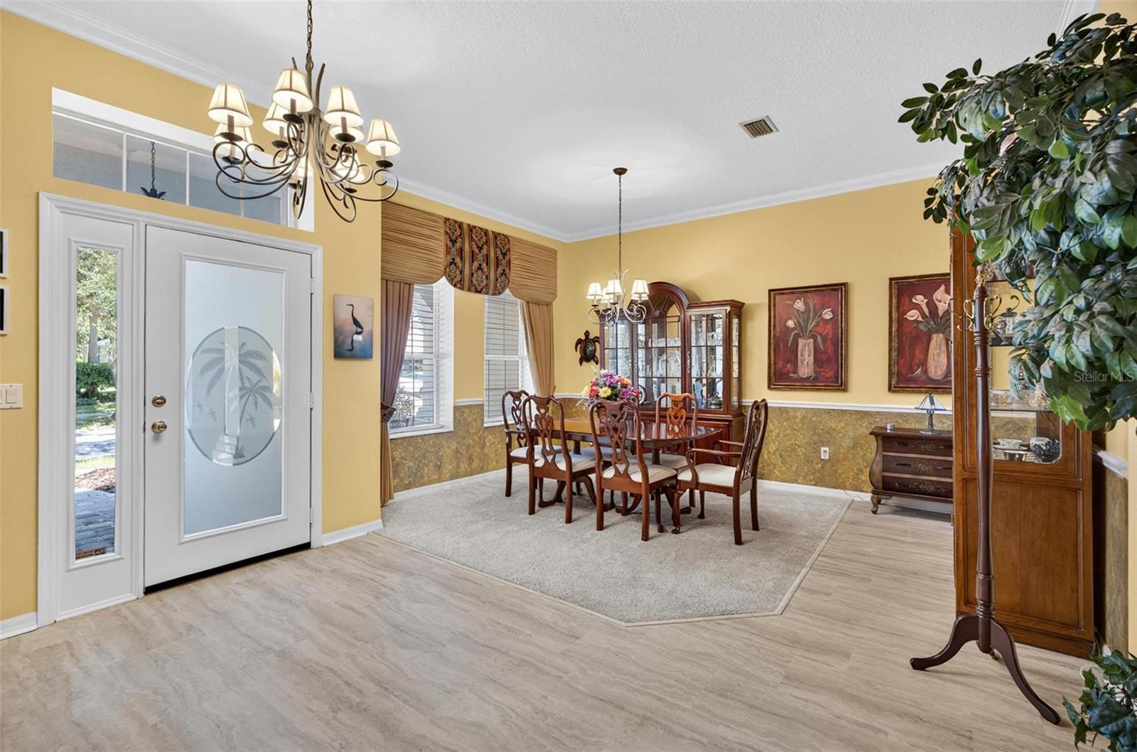 Image 6 of 42 For 24 Saint Andrews Court