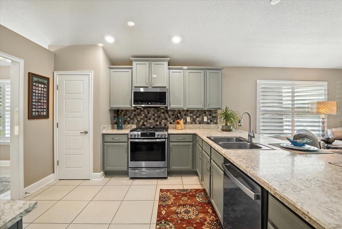 Image 3 of 55 For 110 Rivertown Road