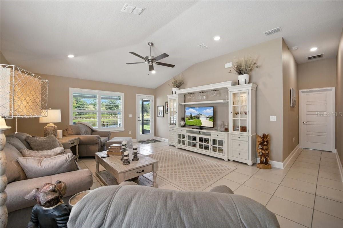 Image 4 of 55 For 110 Rivertown Road
