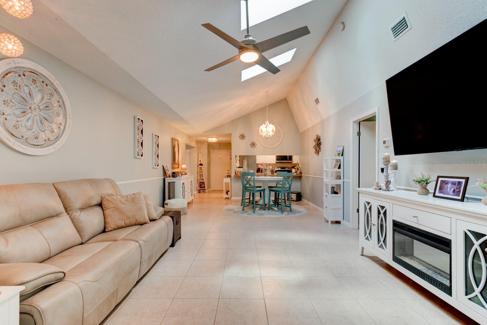 Image 12 of 28 For 116 Duck Hawk Circle 3040