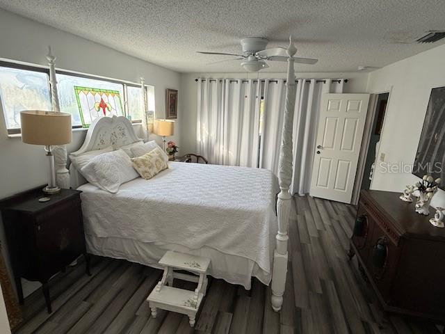 Image 15 of 21 For 40 Comanche Court