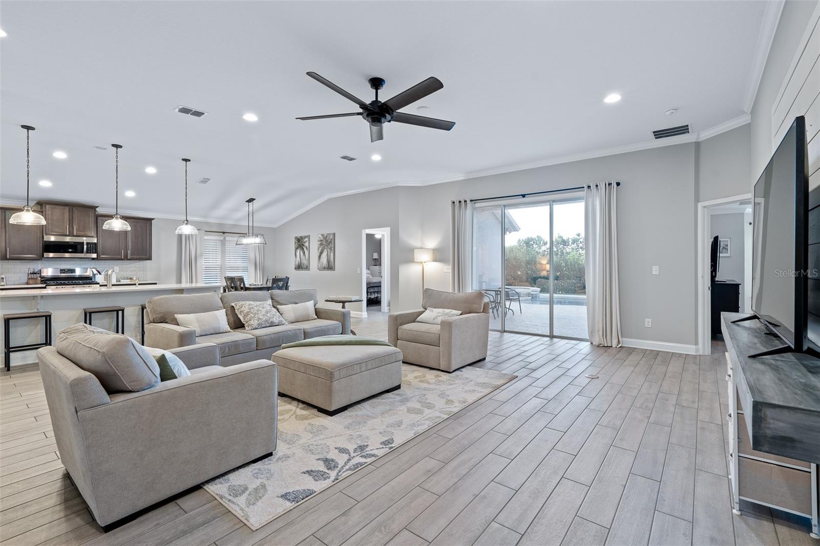 Image 17 of 64 For 310 Grand Reserve Drive