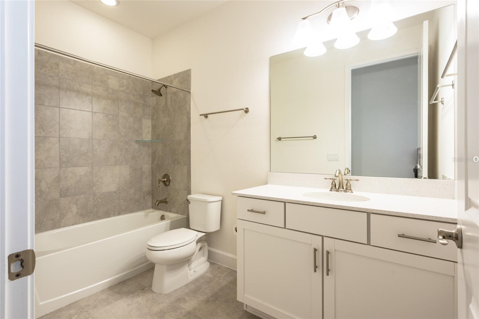 Image 22 of 45 For 160 Mosaic Boulevard