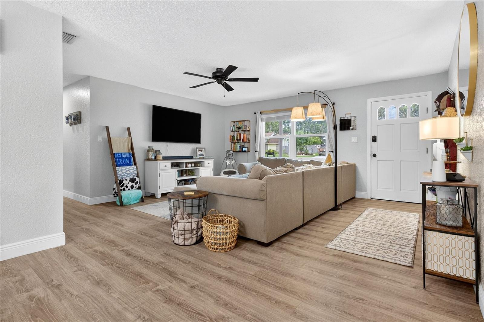 Image 11 of 61 For 1751 Salvadore Street
