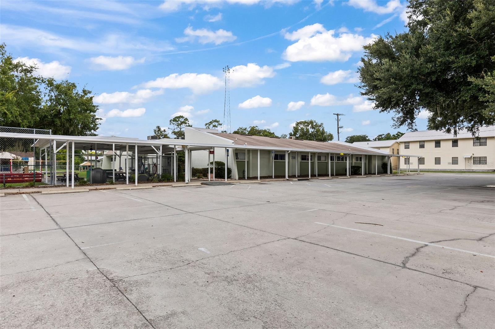 Image 10 of 83 For 258 Columbia Avenue