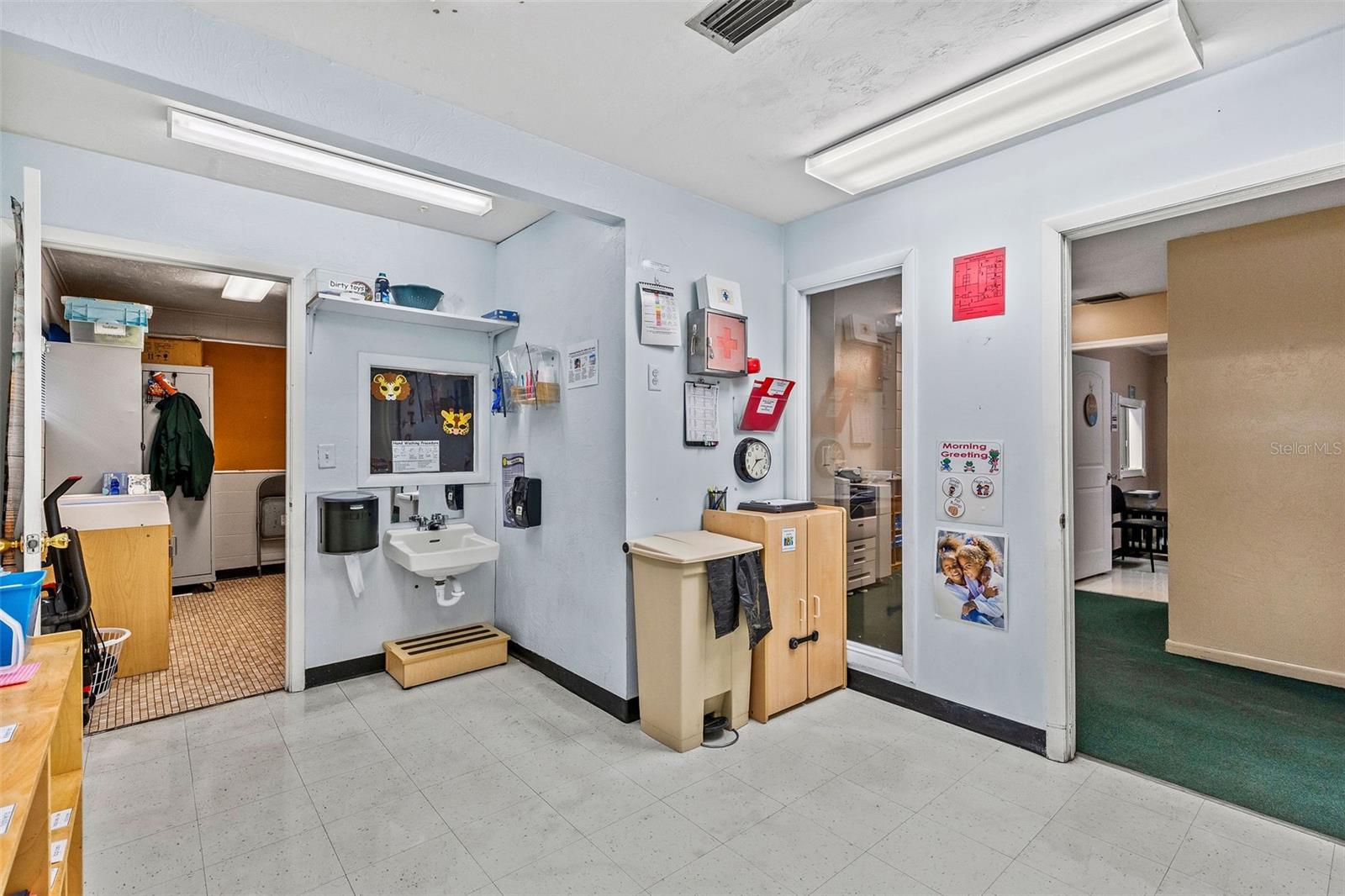 Image 40 of 83 For 258 Columbia Avenue