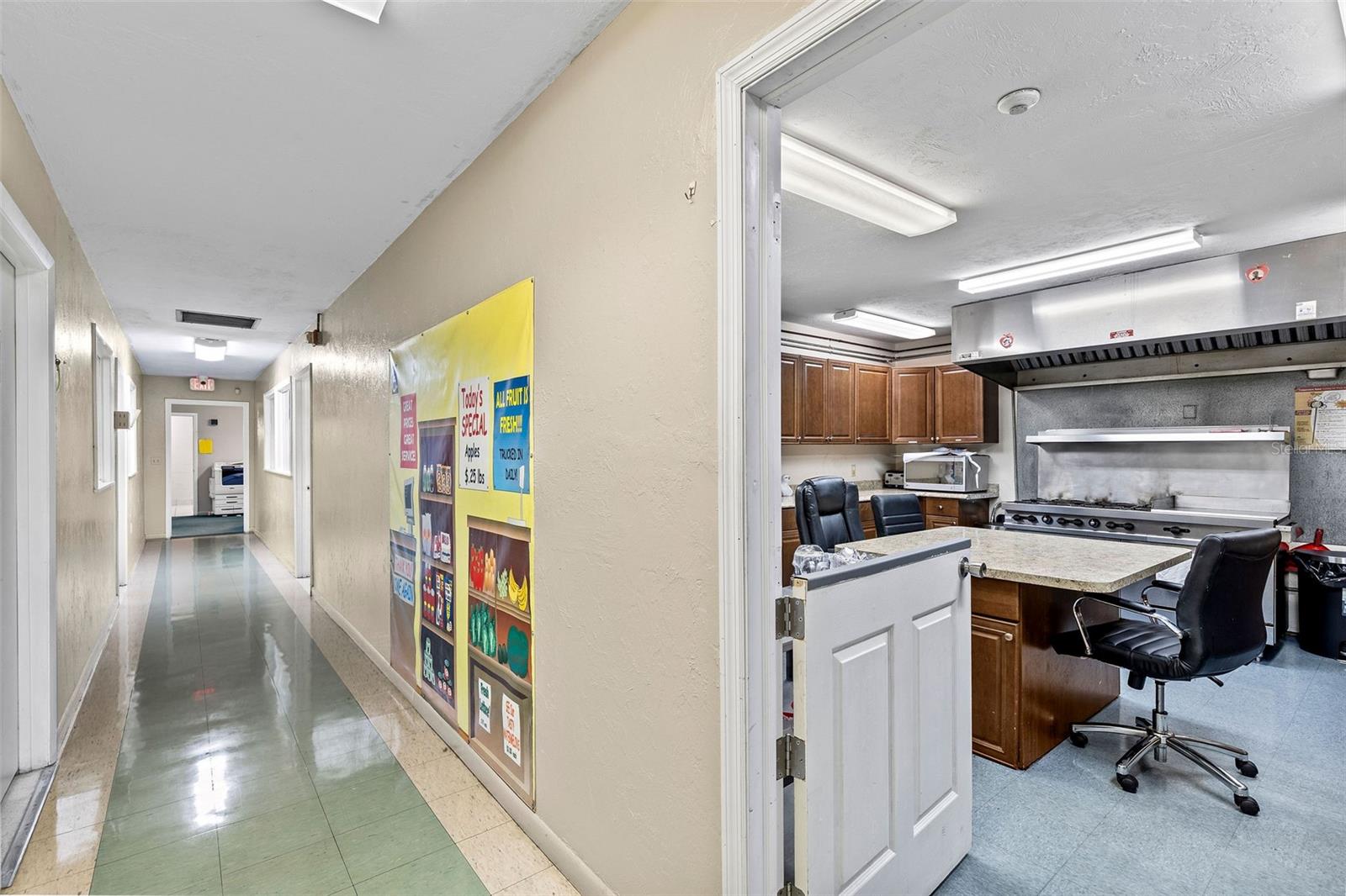 Image 47 of 83 For 258 Columbia Avenue
