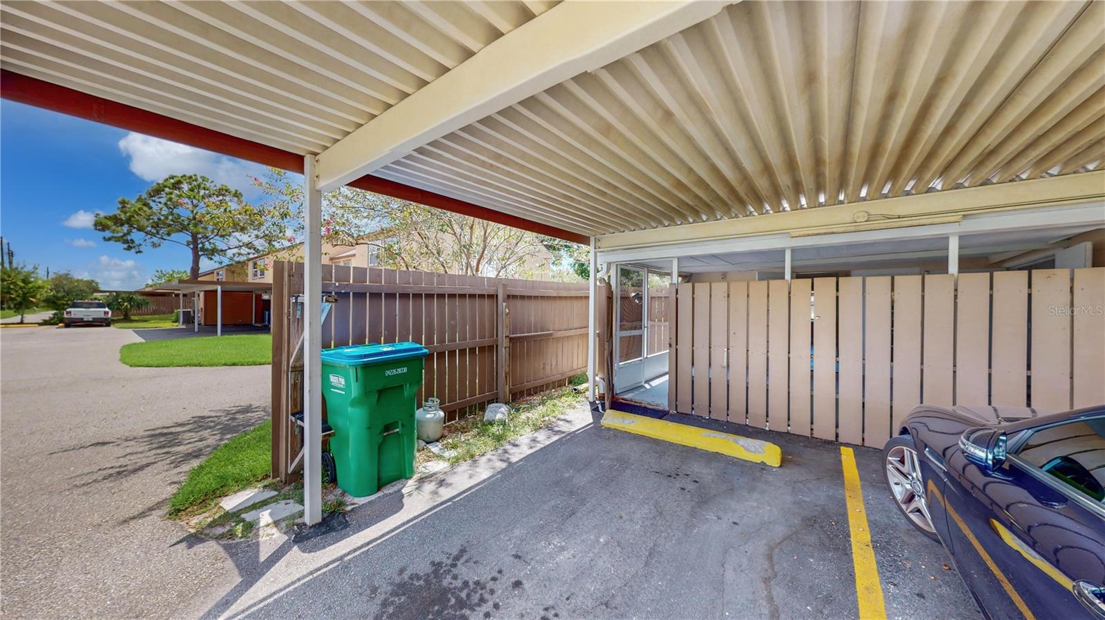 Image 16 of 36 For 1815 Clearbrooke Drive
