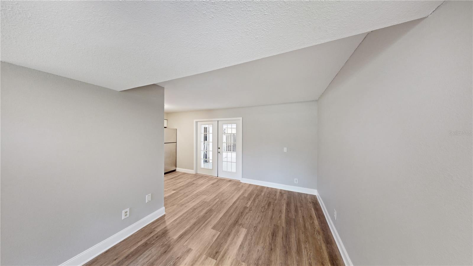 Image 3 of 36 For 1815 Clearbrooke Drive