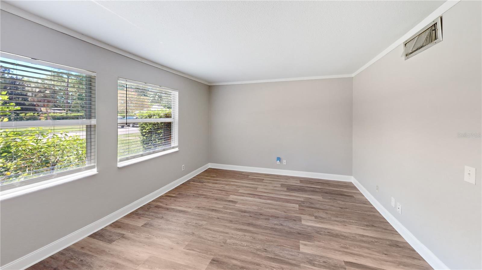Image 6 of 36 For 1815 Clearbrooke Drive