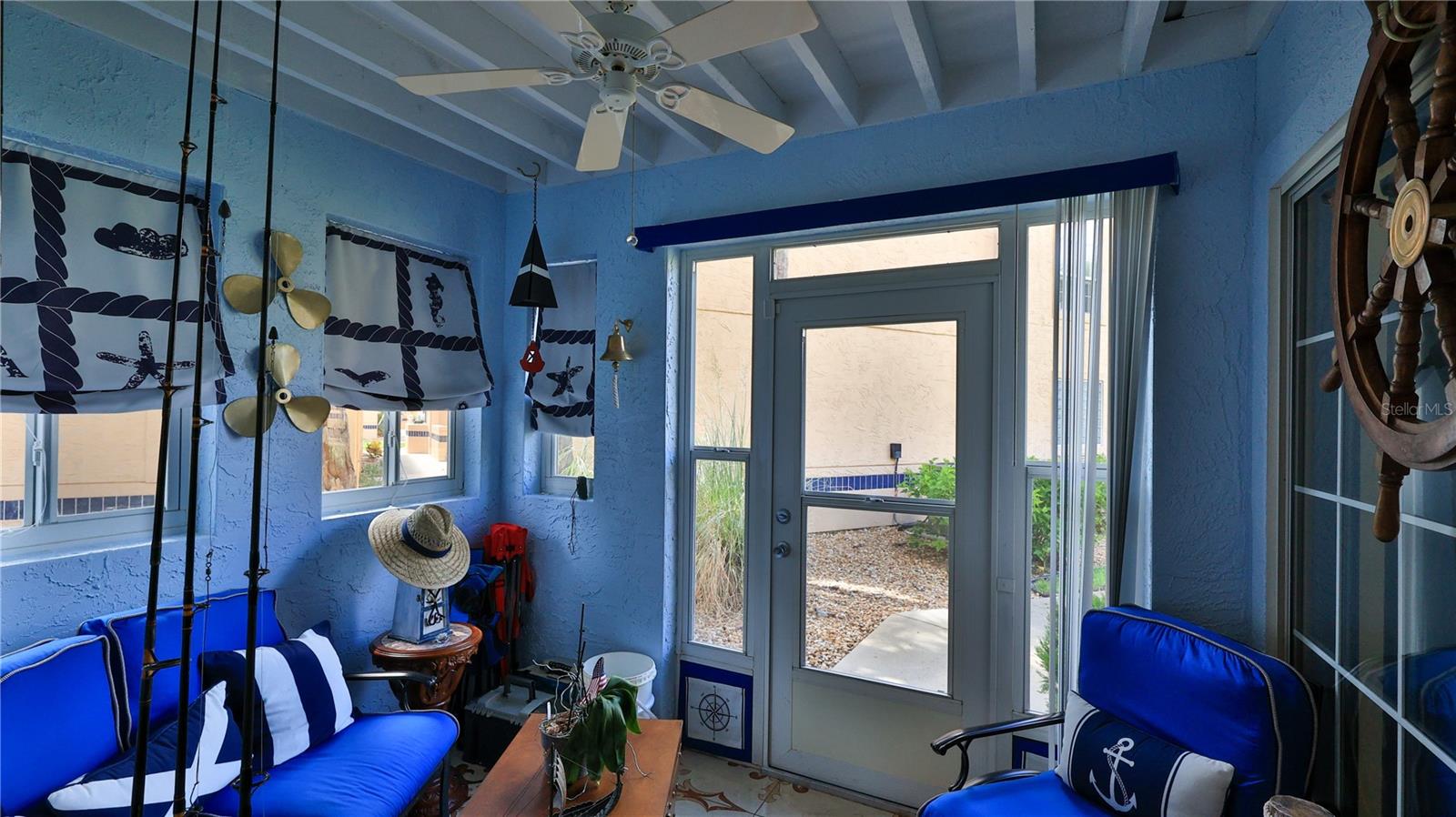 Image 17 of 25 For 46 Captains Walk