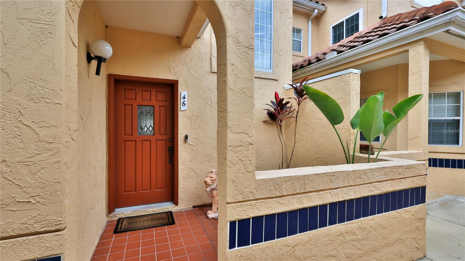 Image 2 of 25 For 46 Captains Walk