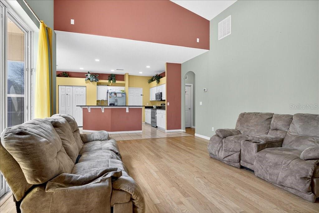 Image 15 of 34 For 13 Pershing Lane