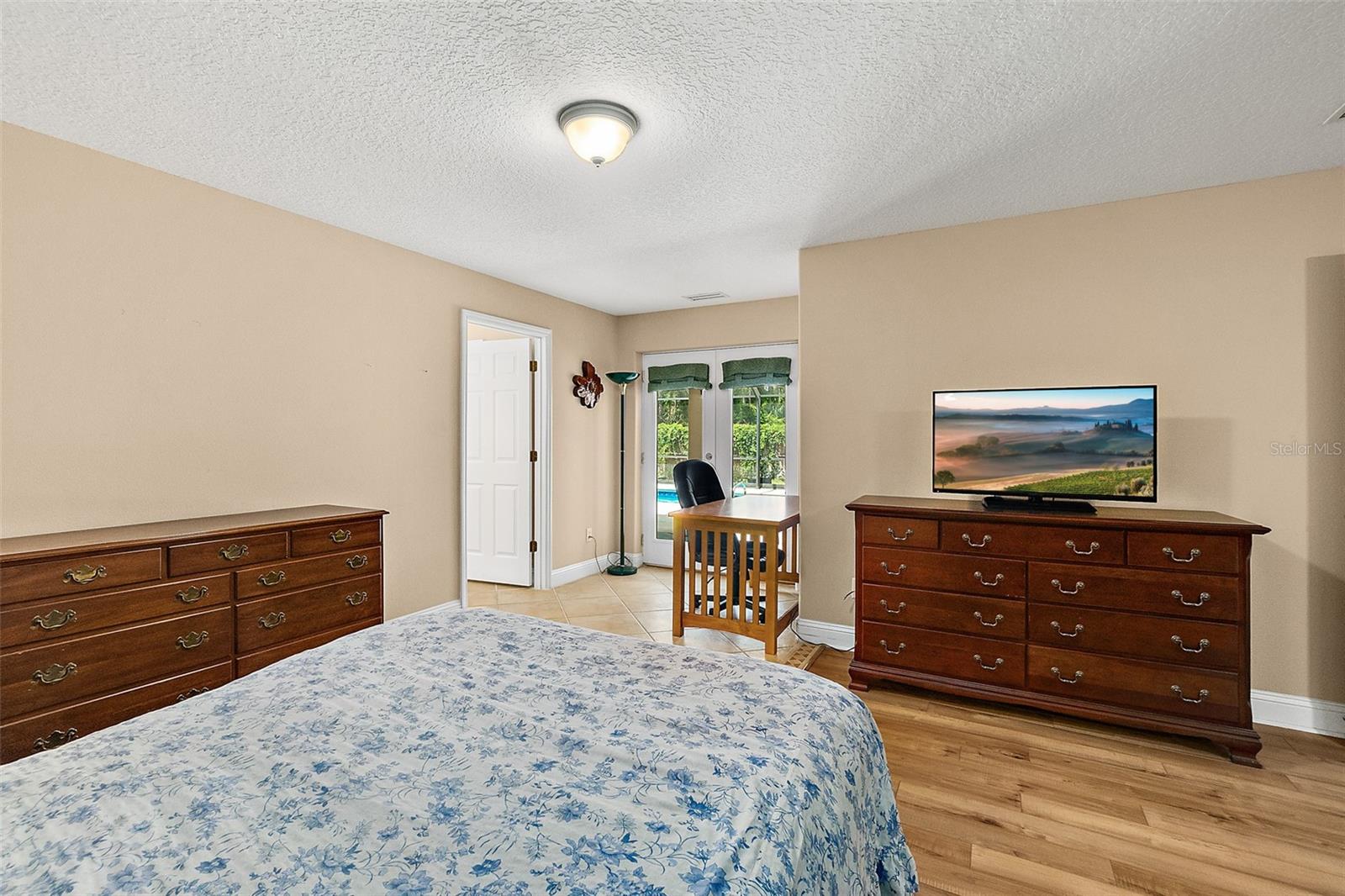 Image 37 of 43 For 18 Rykill Way