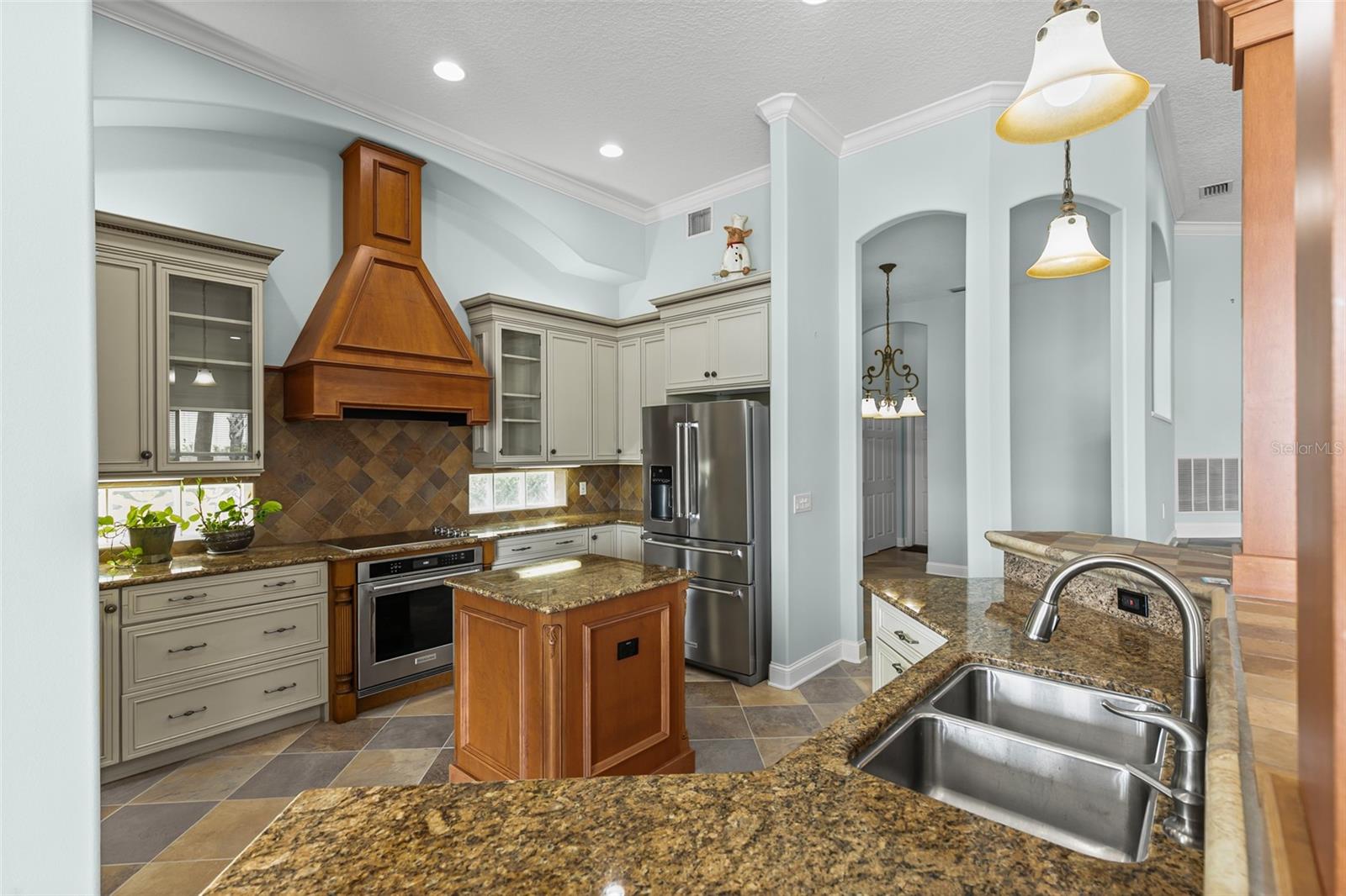 Image 20 of 46 For 24 Kingfisher Ln