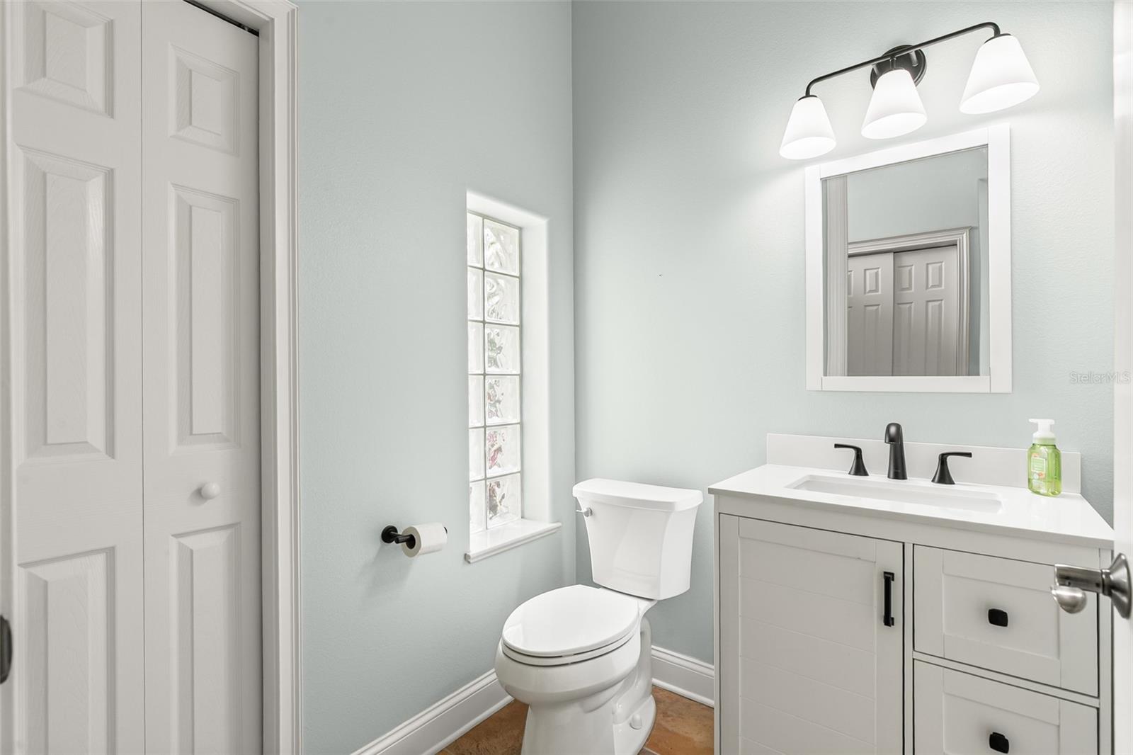 Image 26 of 46 For 24 Kingfisher Ln