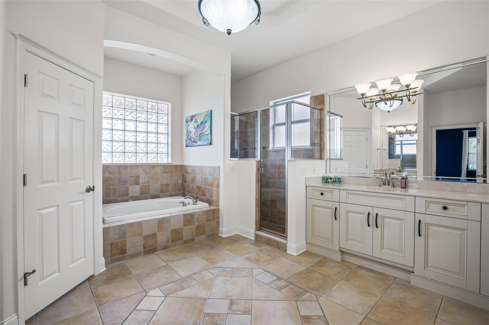Image 34 of 46 For 24 Kingfisher Ln