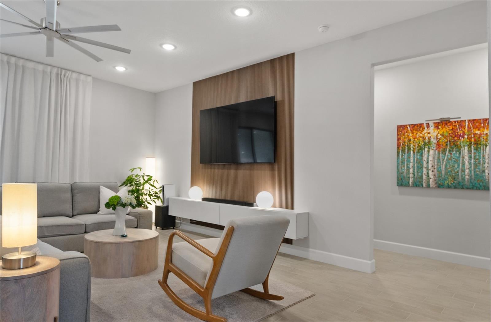 Image 23 of 40 For 139 Belleaire Drive